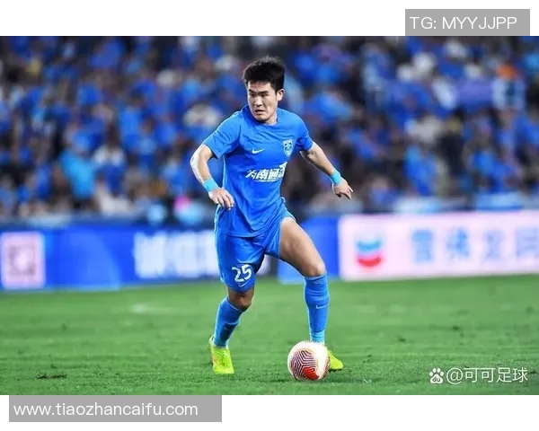 宁波足球联赛球星风采盘点 揭秘本土球员实力与未来发展潜力 宁波足球联赛球星风采盘点 揭秘本土球员实力与未来发展潜力