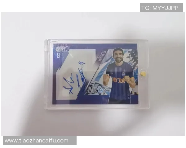 足球传奇与球星卡的艺术魅力交融 展现油画中的绿茵梦想与荣耀瞬间